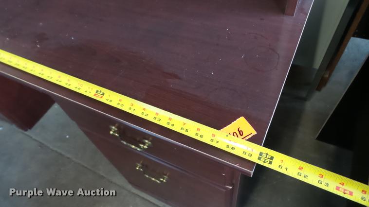 image for item DA1223 Office furniture