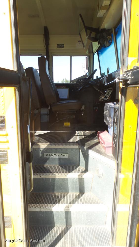 image for item DB3494 1996 Ford B800 Blue Bird school bus