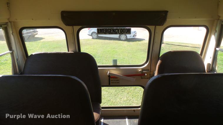 image for item DB3494 1996 Ford B800 Blue Bird school bus