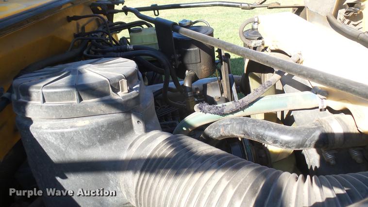 image for item DB3494 1996 Ford B800 Blue Bird school bus