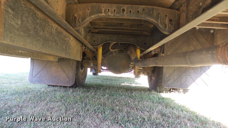 image for item DB3494 1996 Ford B800 Blue Bird school bus