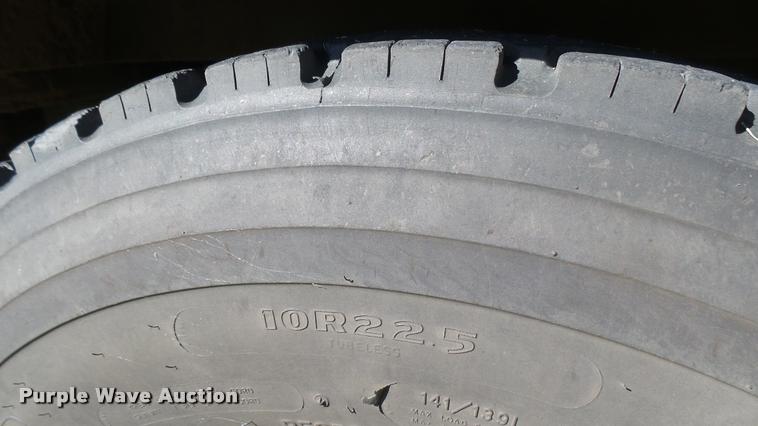 image for item DB3494 1996 Ford B800 Blue Bird school bus