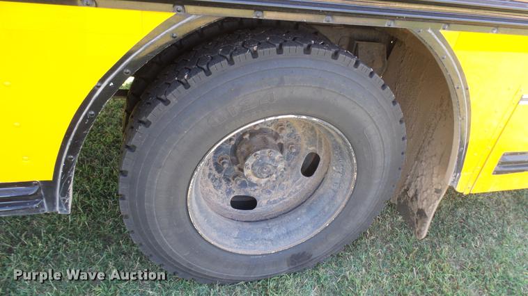 image for item DB3494 1996 Ford B800 Blue Bird school bus