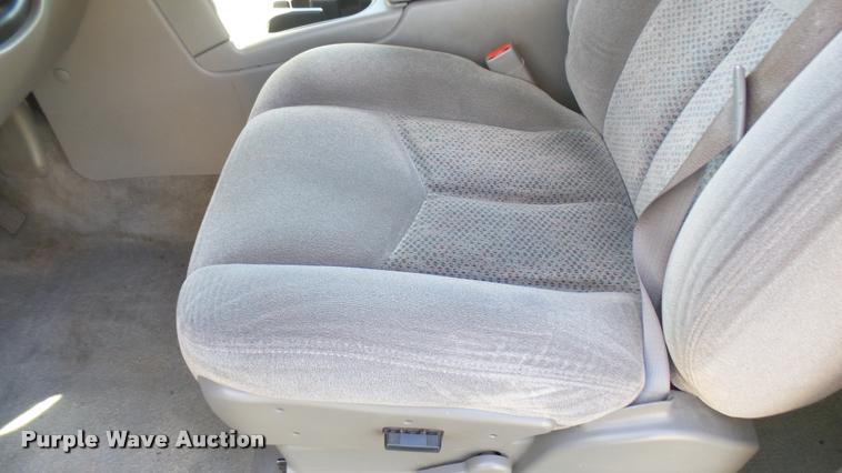 image for item DB3495 2006 Chevrolet Suburban 1500 SUV