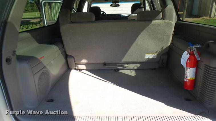 image for item DB3495 2006 Chevrolet Suburban 1500 SUV