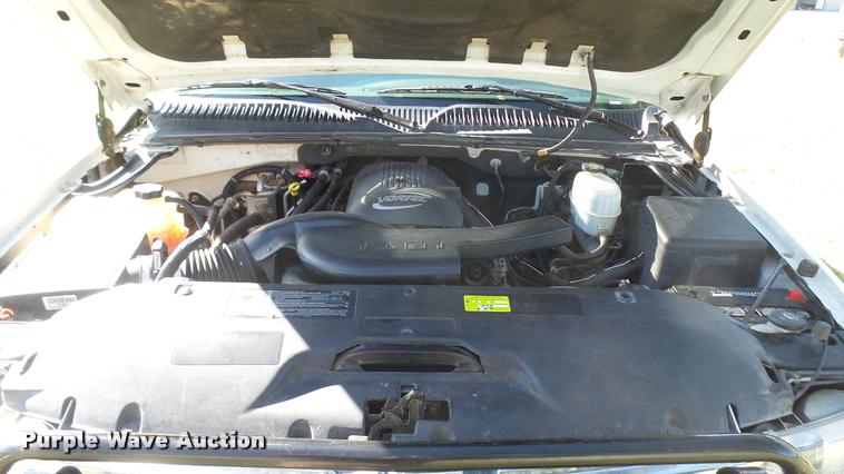 image for item DB3495 2006 Chevrolet Suburban 1500 SUV