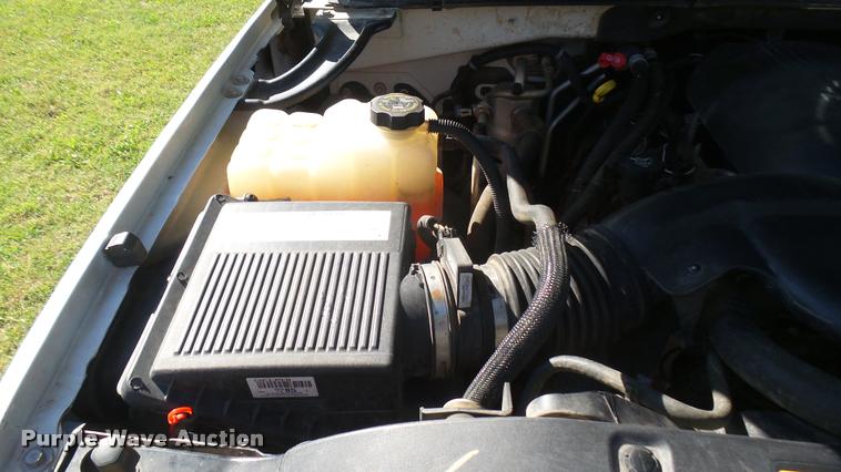 image for item DB3495 2006 Chevrolet Suburban 1500 SUV