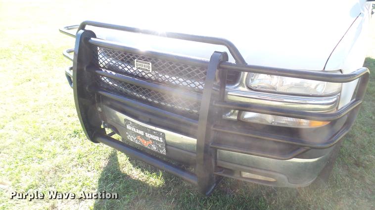 image for item DB3495 2006 Chevrolet Suburban 1500 SUV