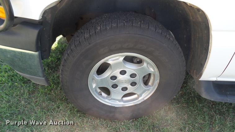 image for item DB3495 2006 Chevrolet Suburban 1500 SUV