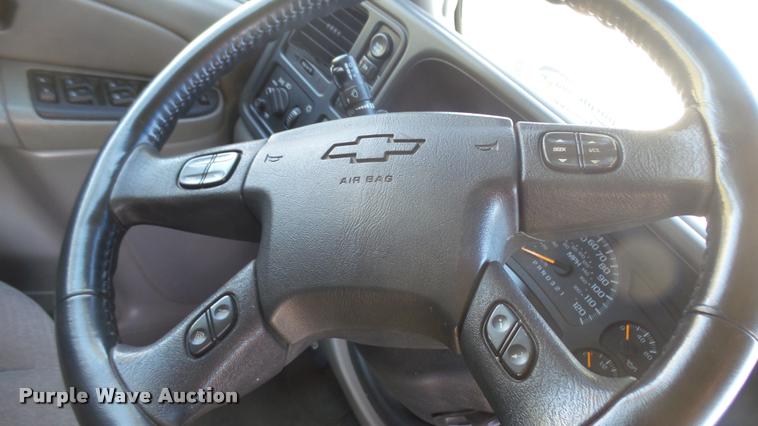 image for item DB3495 2006 Chevrolet Suburban 1500 SUV