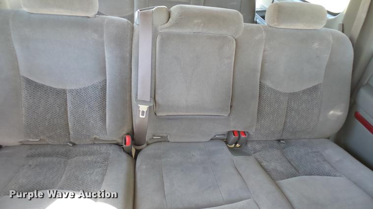 image for item DB3495 2006 Chevrolet Suburban 1500 SUV