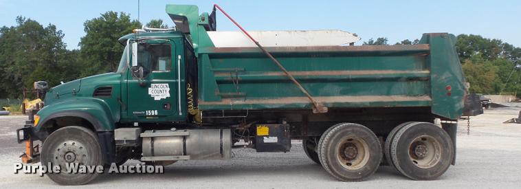 image for item DB6443 2004 Mack CV713 dump truck