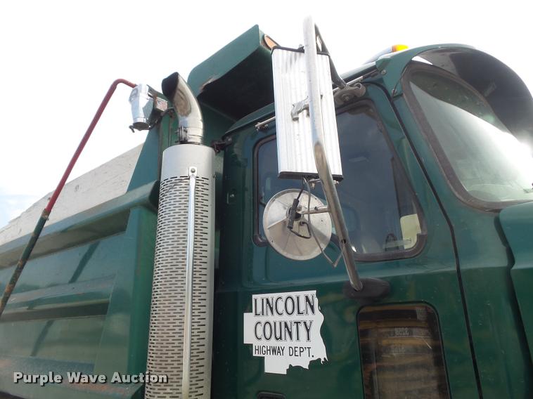 image for item DB6443 2004 Mack CV713 dump truck