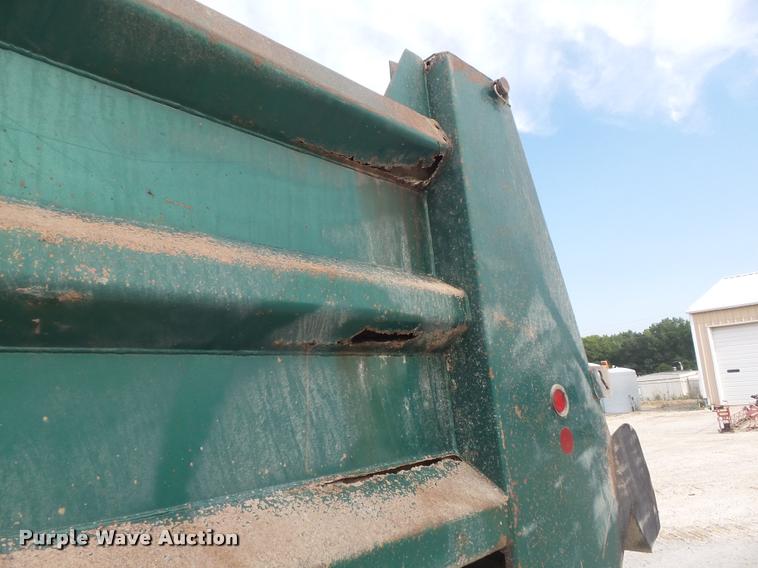 image for item DB6443 2004 Mack CV713 dump truck