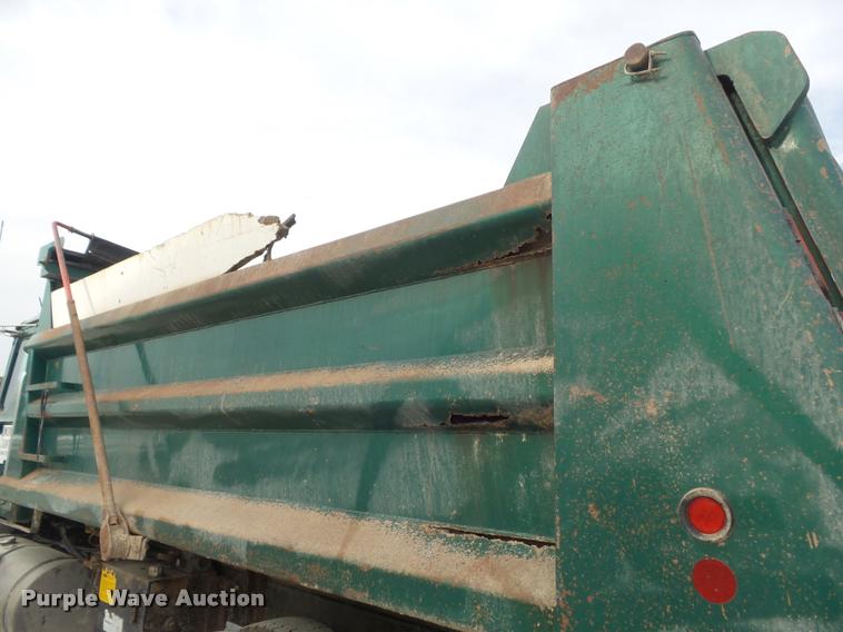 image for item DB6443 2004 Mack CV713 dump truck