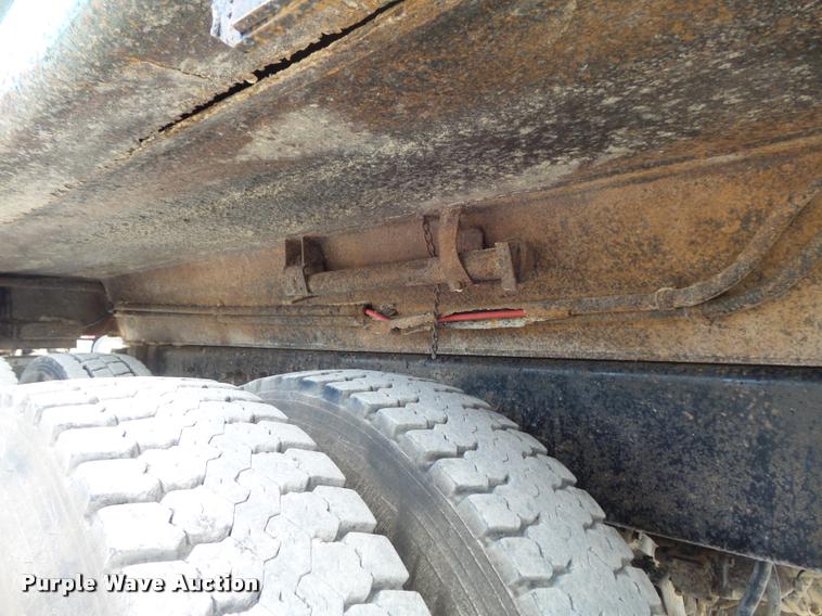 image for item DB6443 2004 Mack CV713 dump truck