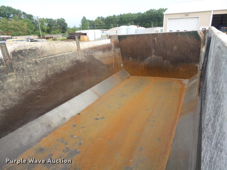 image for item DB6443 2004 Mack CV713 dump truck