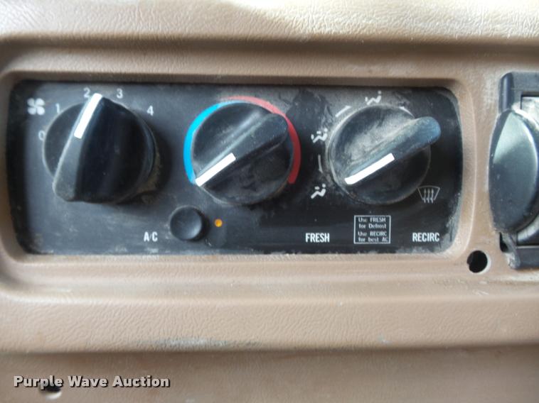 image for item DB6443 2004 Mack CV713 dump truck