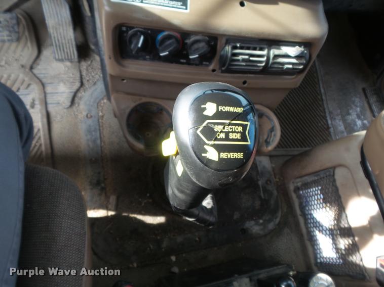 image for item DB6443 2004 Mack CV713 dump truck