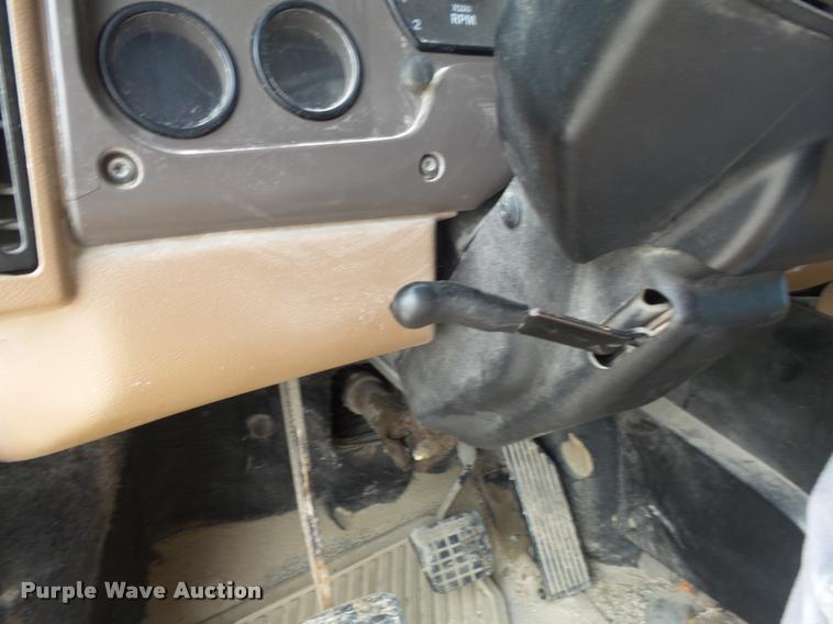 image for item DB6443 2004 Mack CV713 dump truck