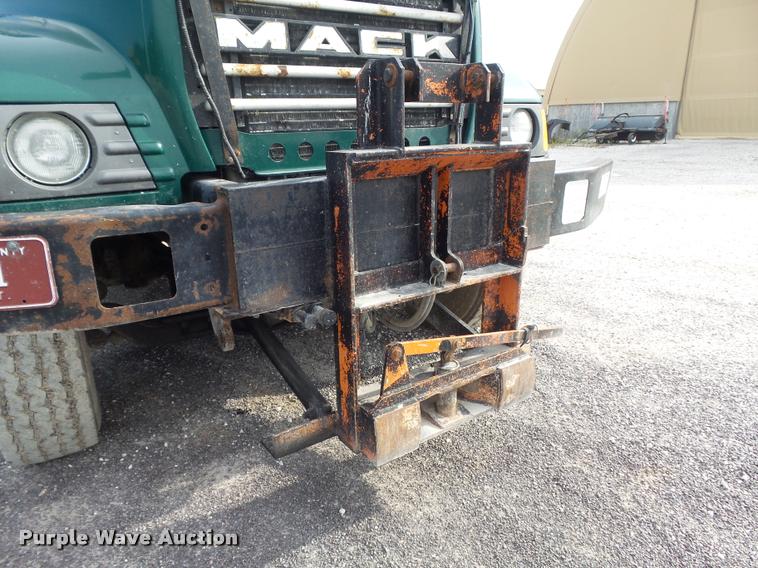 image for item DB6443 2004 Mack CV713 dump truck