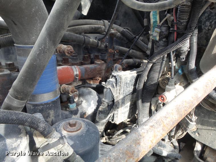 image for item DB6443 2004 Mack CV713 dump truck