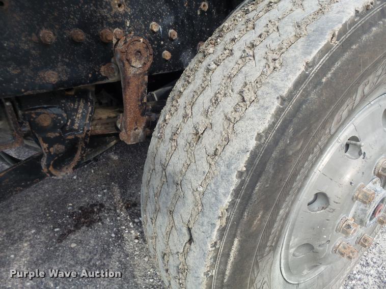 image for item DB6443 2004 Mack CV713 dump truck