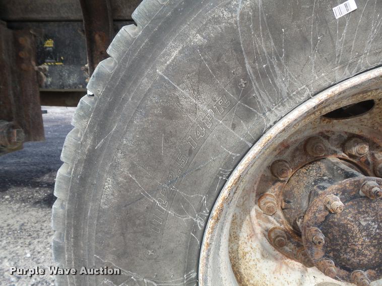 image for item DB6443 2004 Mack CV713 dump truck