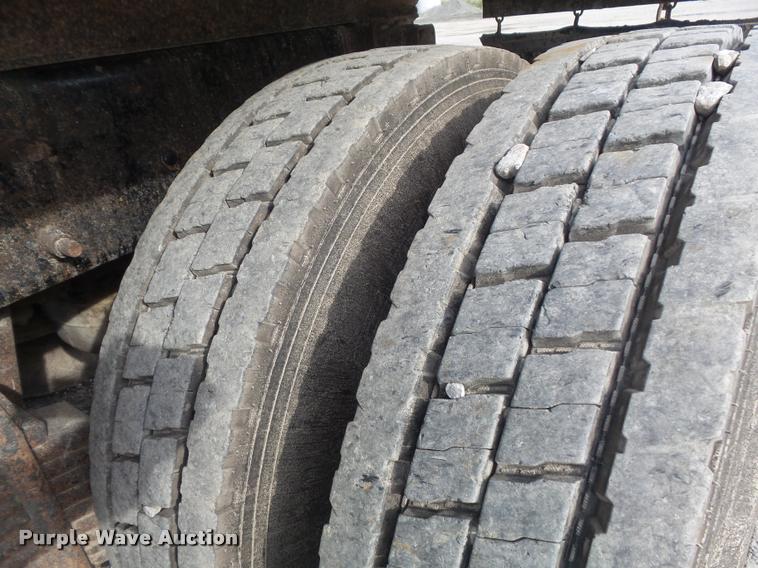 image for item DB6443 2004 Mack CV713 dump truck