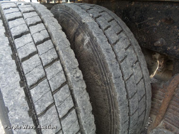 image for item DB6443 2004 Mack CV713 dump truck