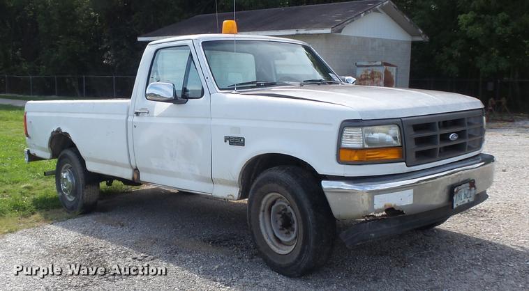 image for item DB6482 1993 Ford F250 HD XL pickup truck