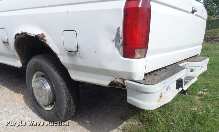 image for item DB6482 1993 Ford F250 HD XL pickup truck