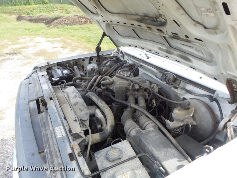 image for item DB6482 1993 Ford F250 HD XL pickup truck