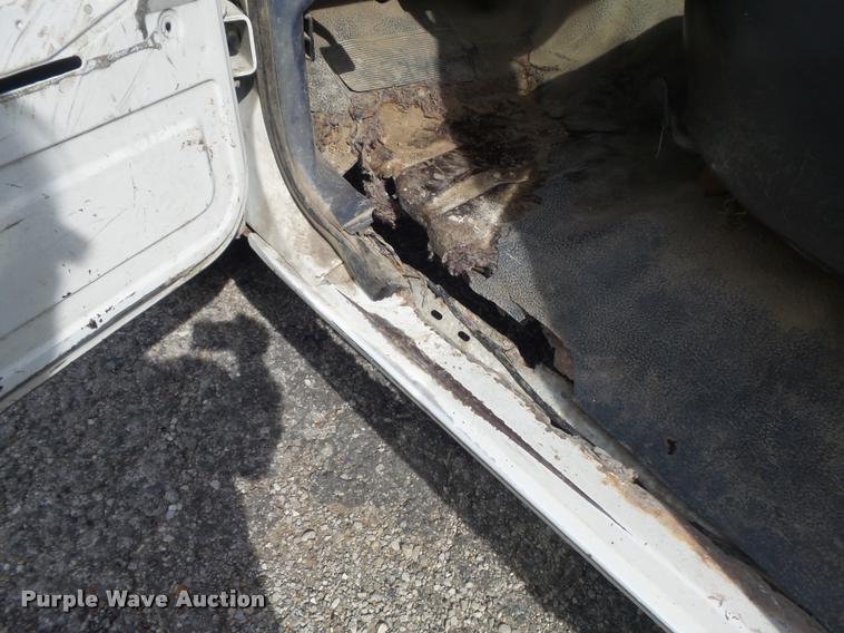 image for item DB6482 1993 Ford F250 HD XL pickup truck