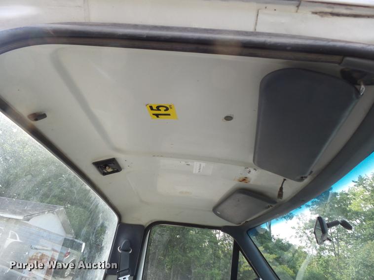 image for item DB6482 1993 Ford F250 HD XL pickup truck