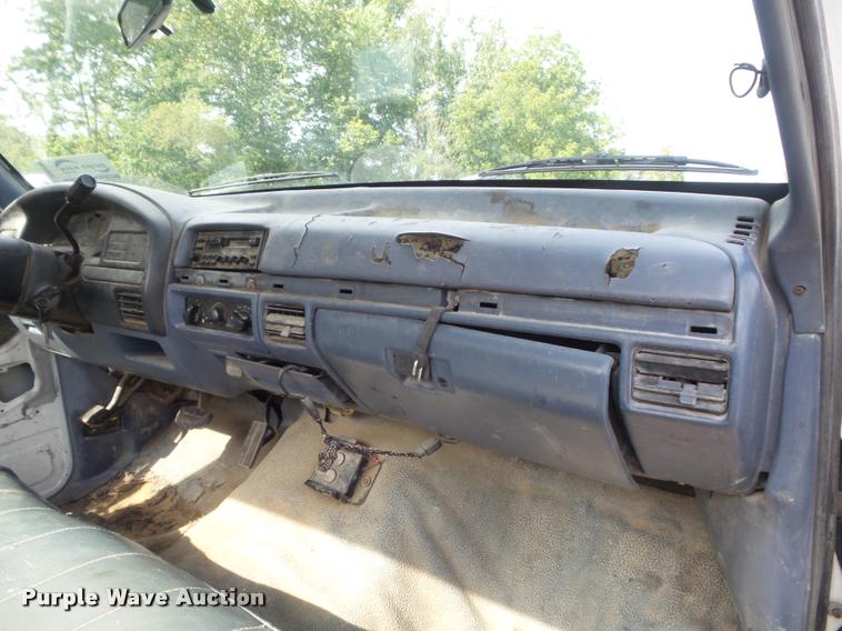 image for item DB6482 1993 Ford F250 HD XL pickup truck