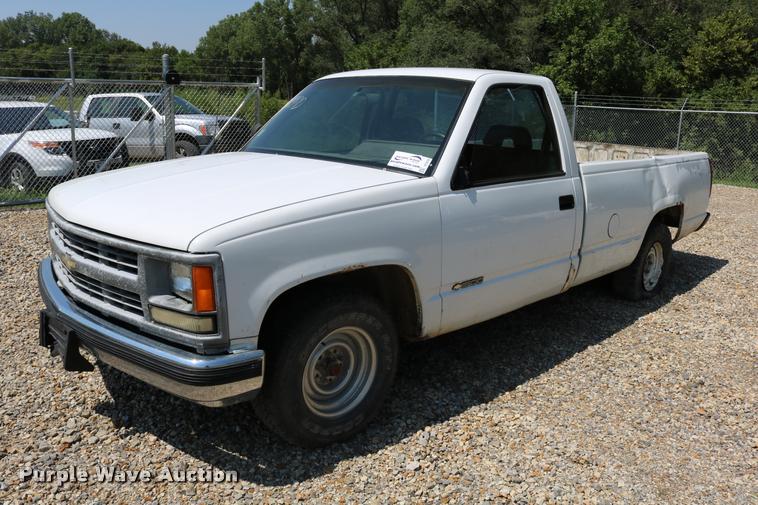 image for item DB9252 1994 Chevrolet 1500 pickup truck