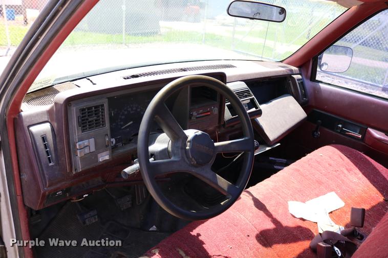 image for item DB9252 1994 Chevrolet 1500 pickup truck