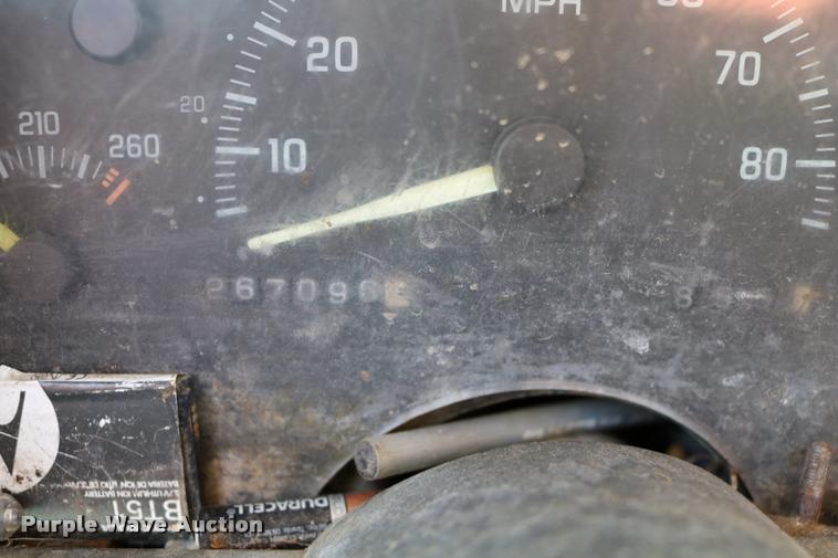 image for item DB9252 1994 Chevrolet 1500 pickup truck