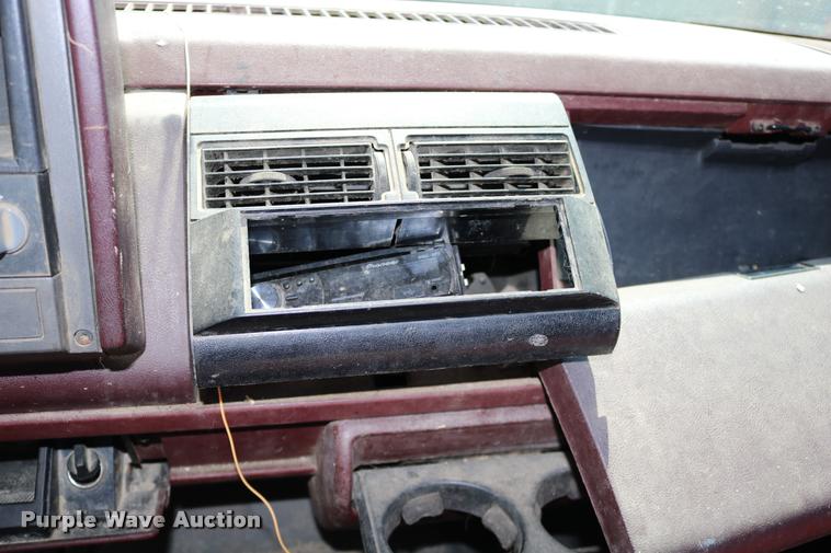 image for item DB9252 1994 Chevrolet 1500 pickup truck