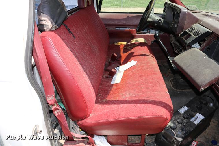 image for item DB9252 1994 Chevrolet 1500 pickup truck