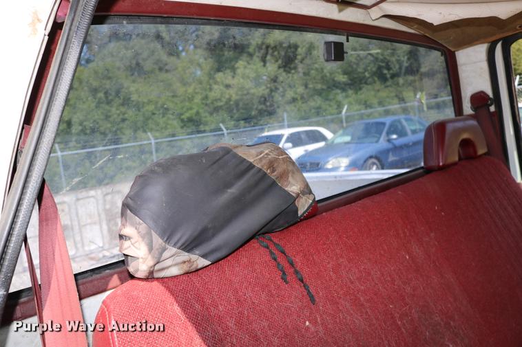 image for item DB9252 1994 Chevrolet 1500 pickup truck