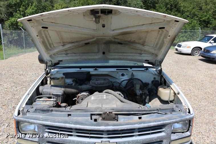 image for item DB9252 1994 Chevrolet 1500 pickup truck