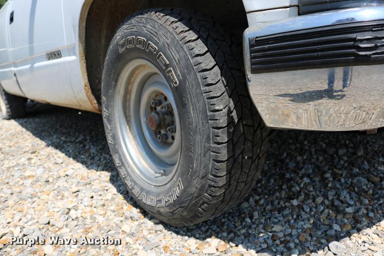 image for item DB9252 1994 Chevrolet 1500 pickup truck