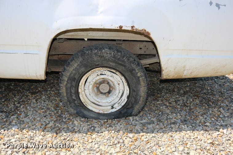 image for item DB9252 1994 Chevrolet 1500 pickup truck