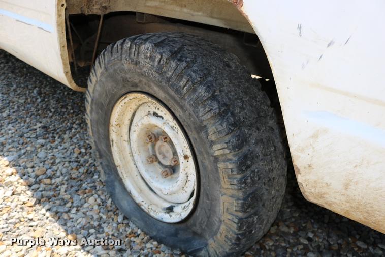 image for item DB9252 1994 Chevrolet 1500 pickup truck