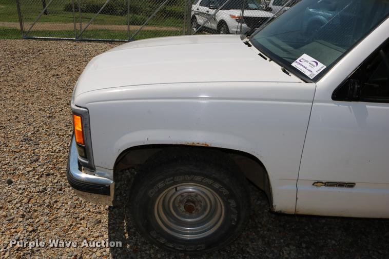 image for item DB9252 1994 Chevrolet 1500 pickup truck