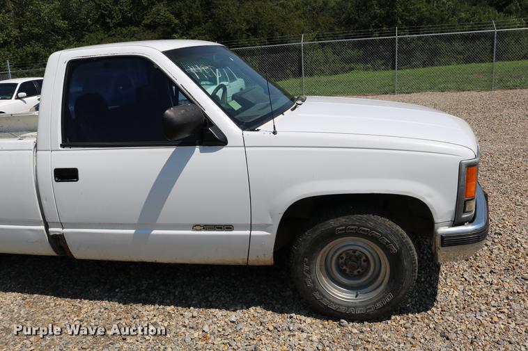 image for item DB9252 1994 Chevrolet 1500 pickup truck