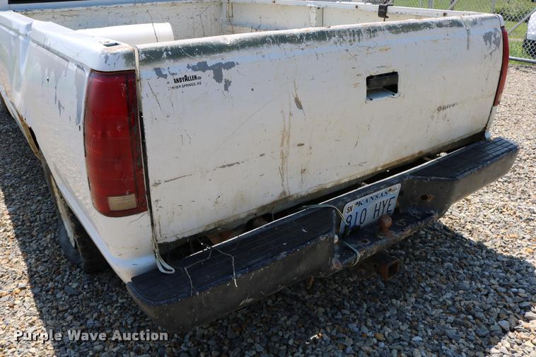 image for item DB9252 1994 Chevrolet 1500 pickup truck