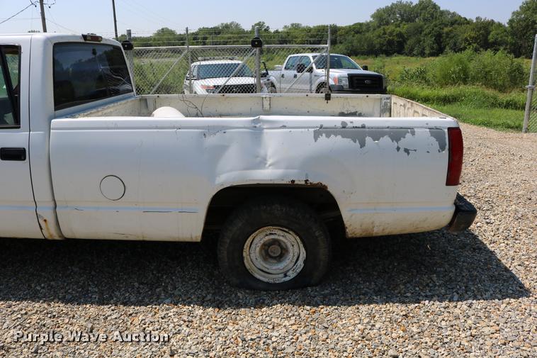 image for item DB9252 1994 Chevrolet 1500 pickup truck